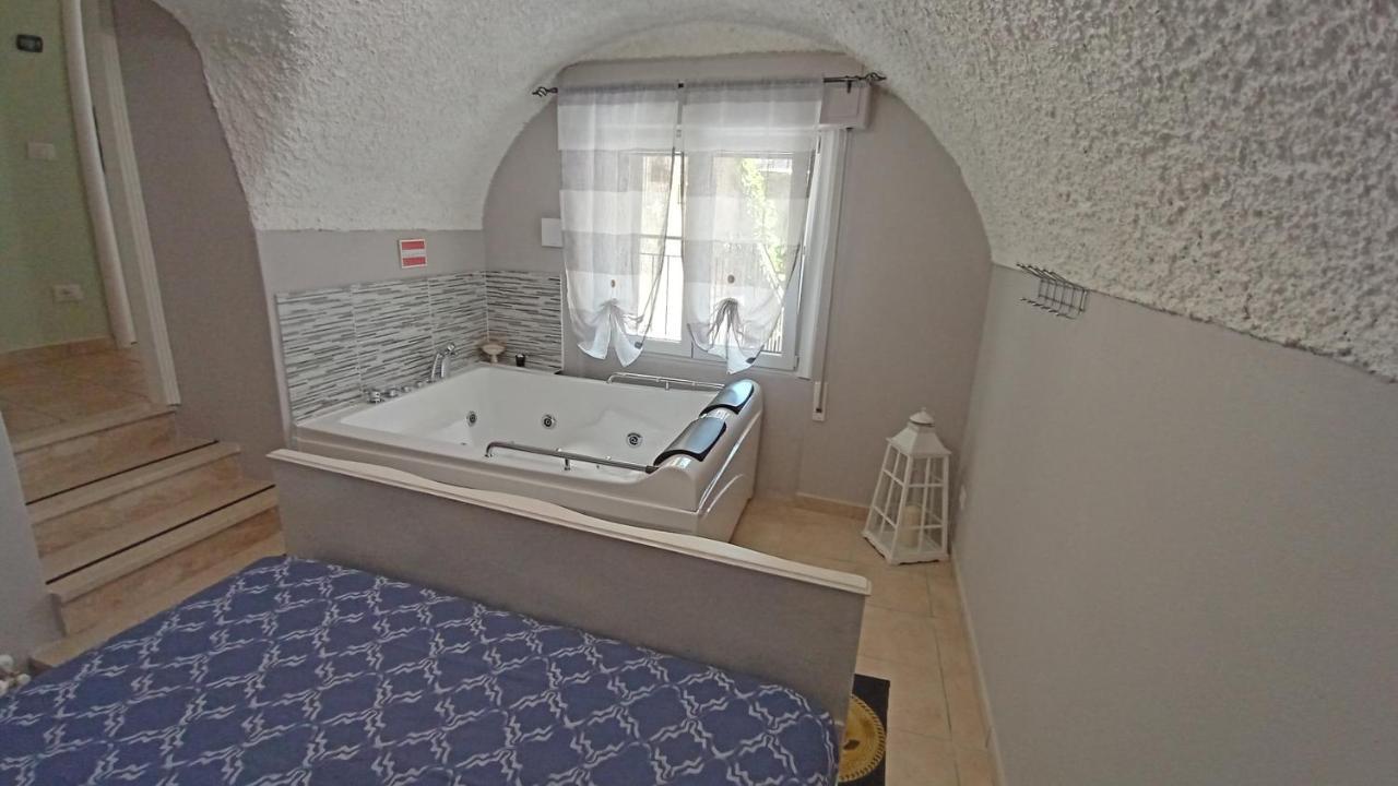 CASA CRISTINA Vista lago - e vasca idromassaggio ad uso esclusivo Tignale Esterno foto